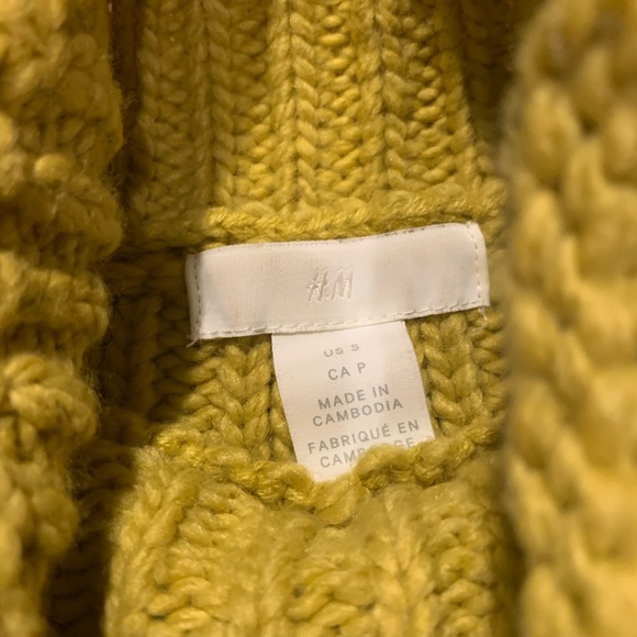 Mustard-yellow crop sweater - Picture 2 of 3